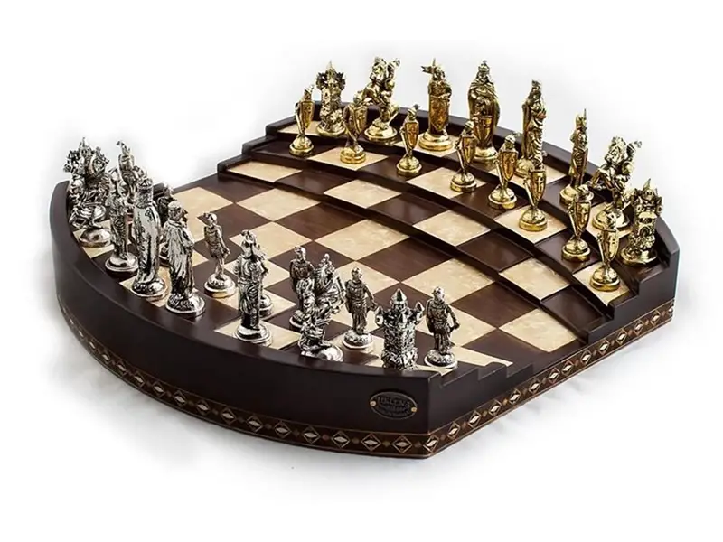 Set di scacchi 3D fatti a mano Arena di Helena con pezzi di scacchi in metallo